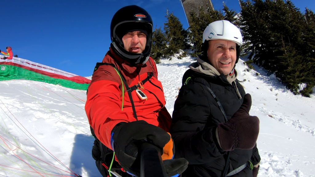 Zbor cu parapanta in tandem Postavaru Sud Poiana Brasov - Rasnov Doripesco cu DD